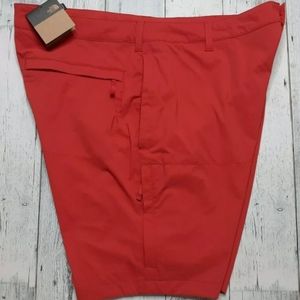 NEW! THE NORTH FACE TNF Men's Size 38 Shorts Sunbaked Red Cargo Zip Pocket NWT
